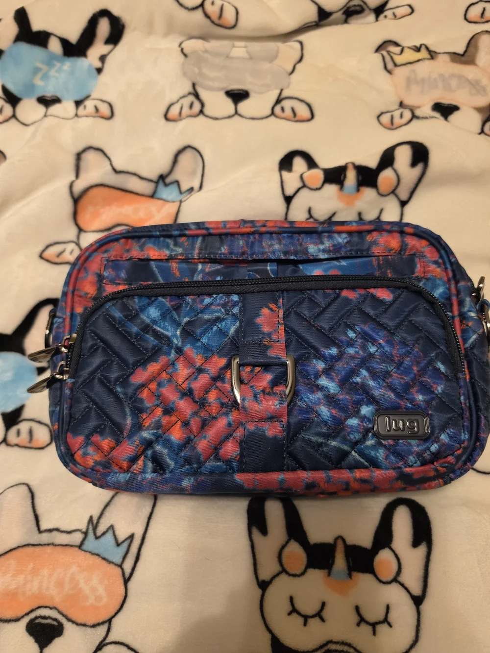 Lug Carousel In Hydrangea Navy